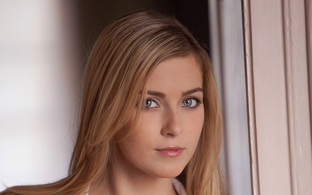 adam eblen add abigaile jonson photo