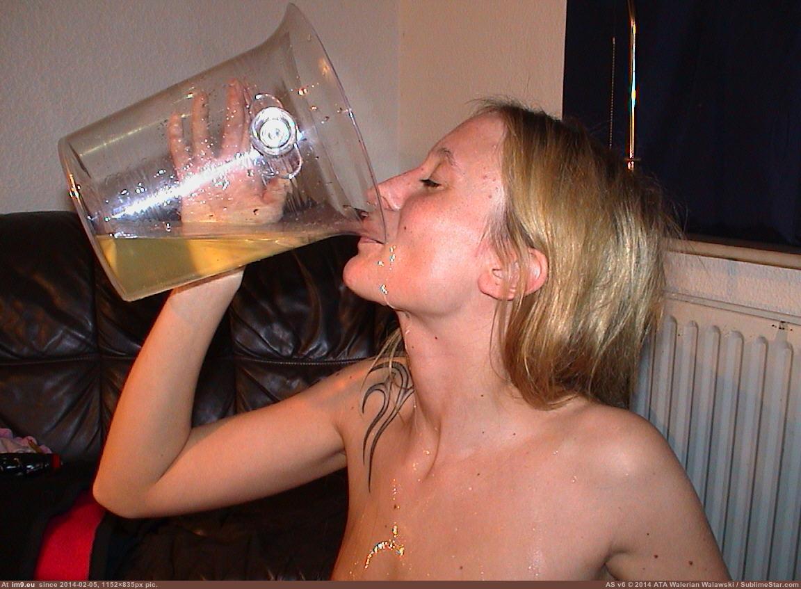 carlos recarte add girl drinks piss photo