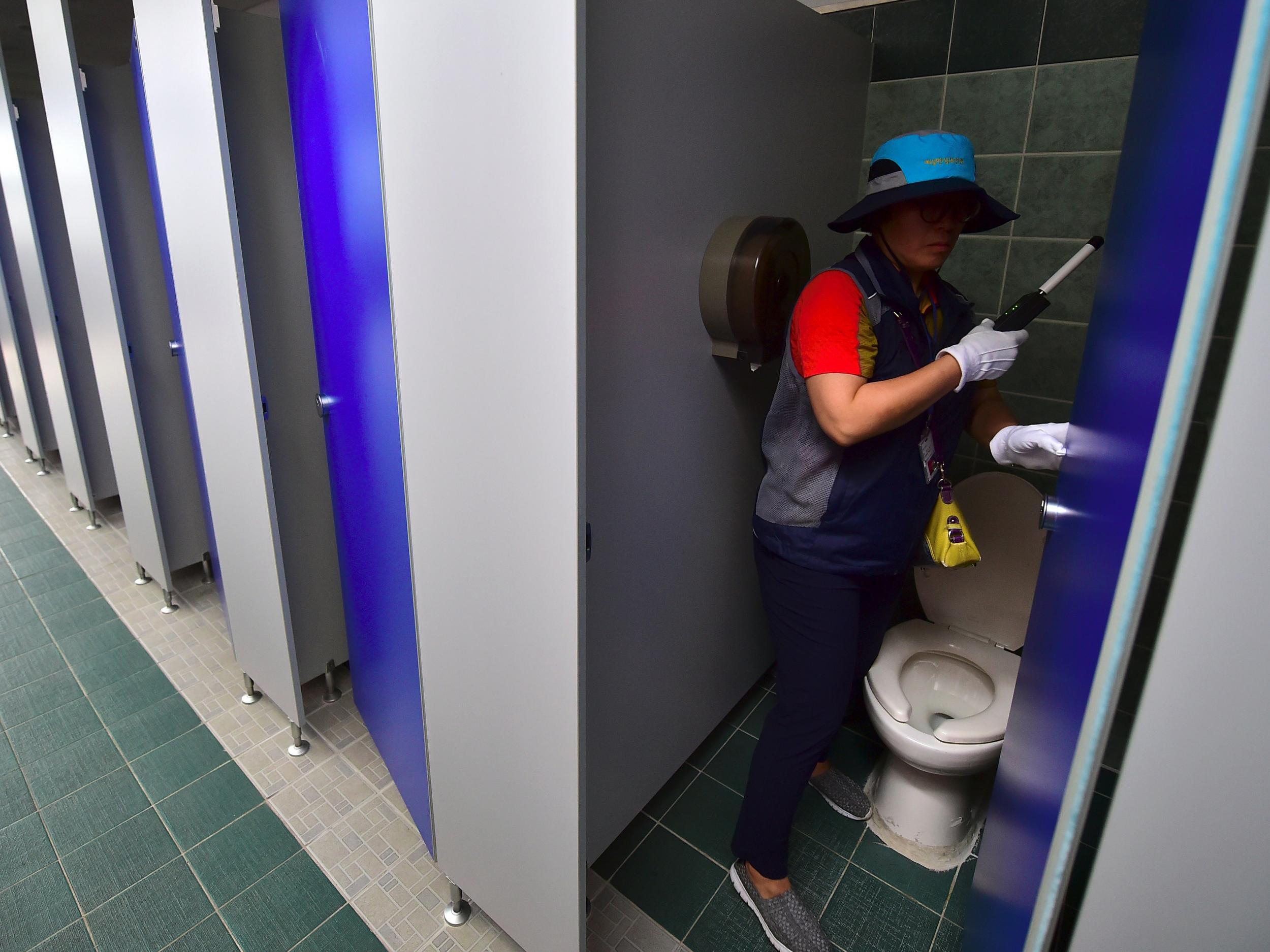 bill lingard recommends spy cam toilet ameenur rahman add spy cam toilet image