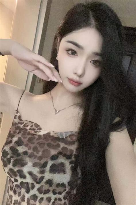 ansar nazir recommends ts camille dons divas add Big ass nude photo