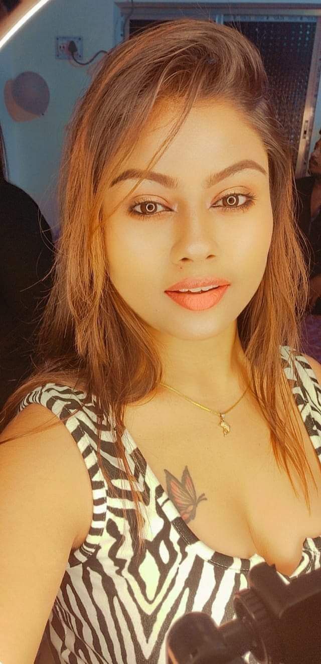 chris fowke add dp tits photo
