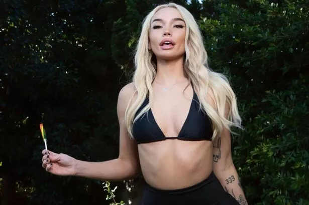 angela vogt add rara knupps nude photo