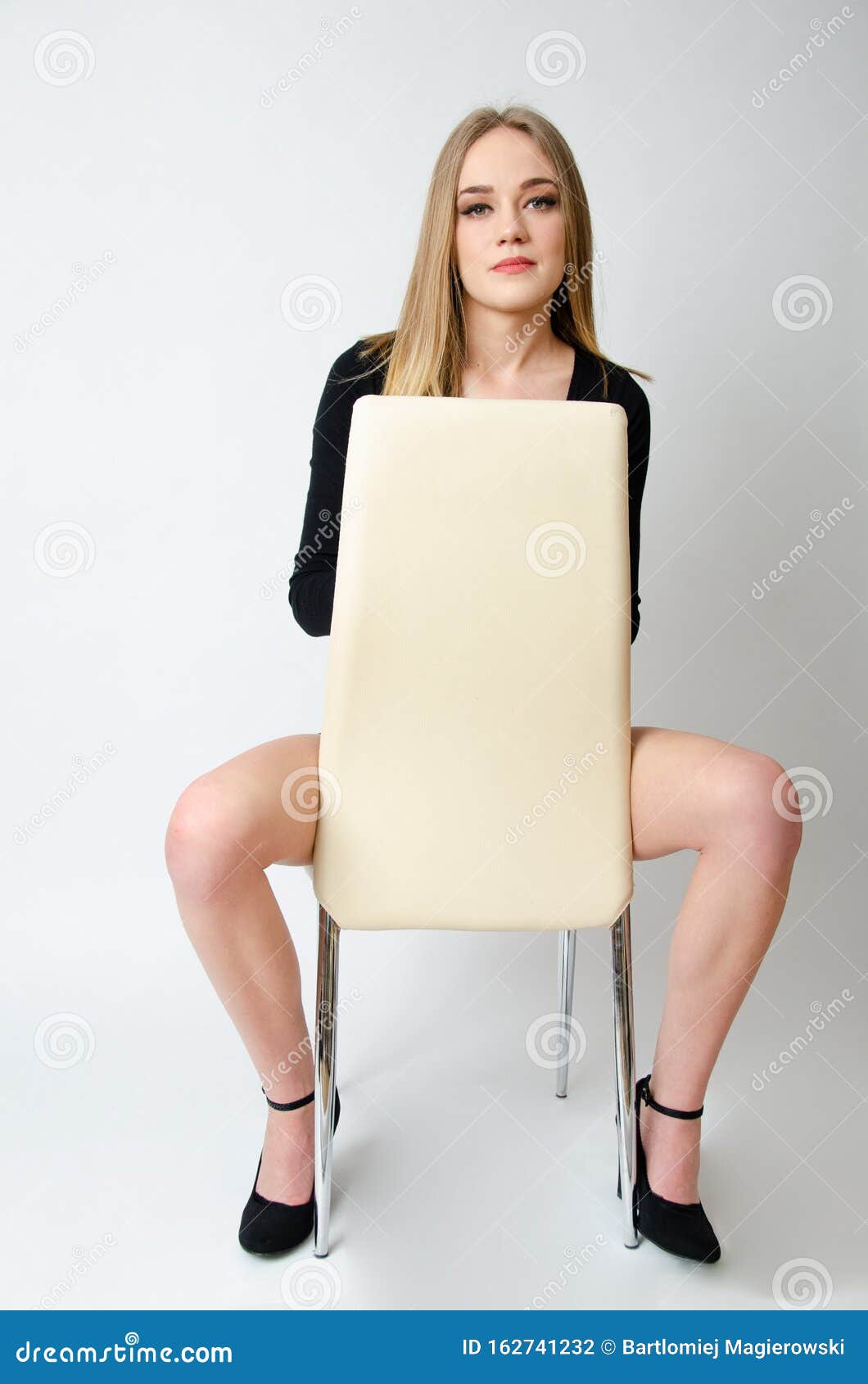 anne ehlers add face sitting chair photo