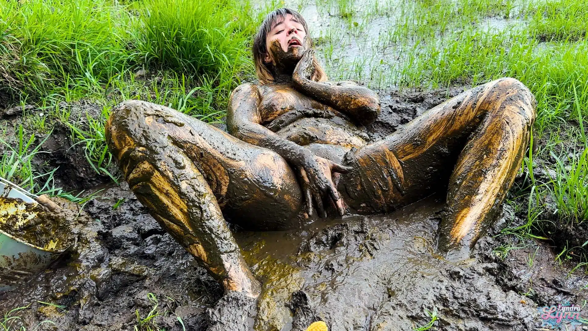 danielle nicole sanchez add mud porn photo