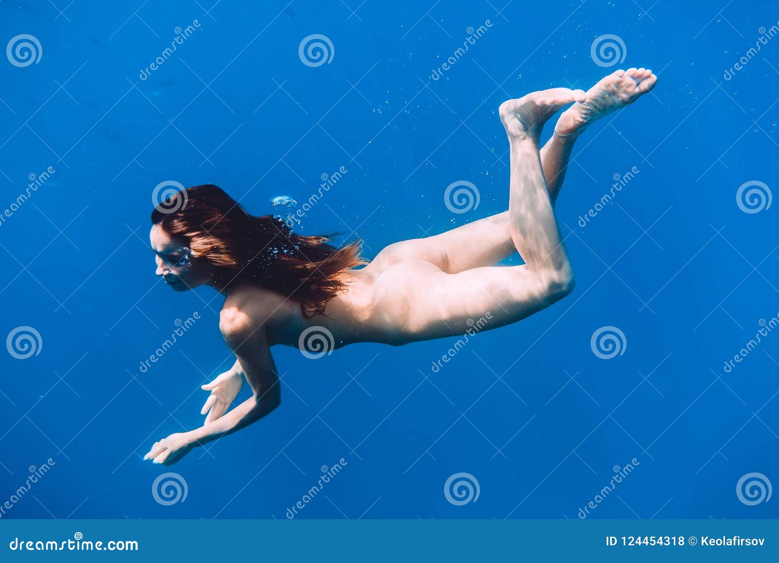 angela t add diver nude photo