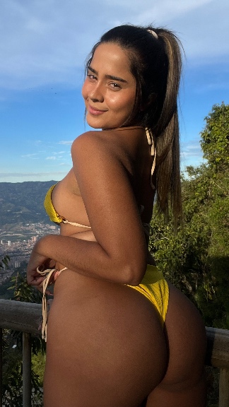 adel asis add Negras culonas porn photo