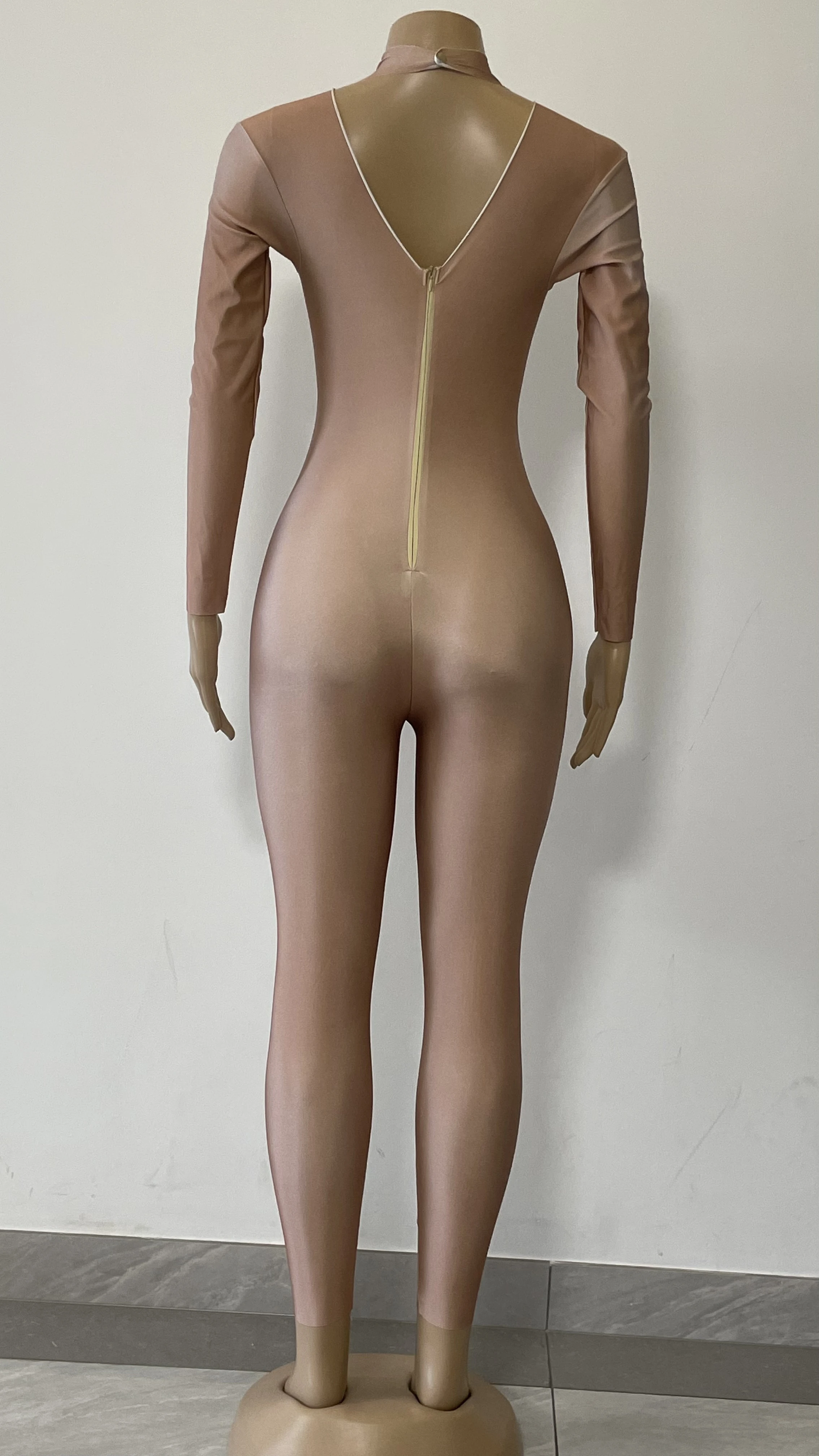 consuelo valencia add nude performance photo