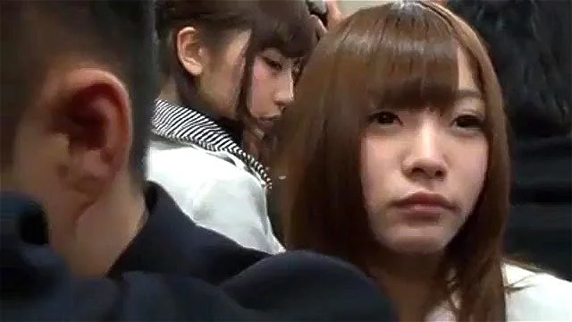 ang wei xuan add lesbian train porn photo