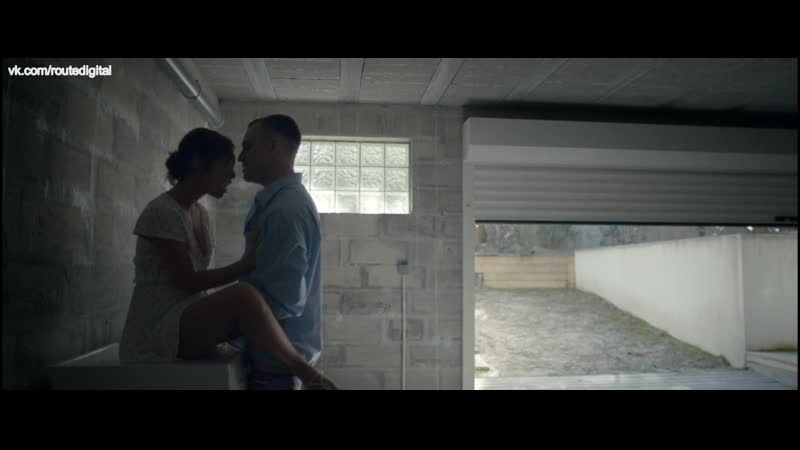 debbie hubbard add lola le lann nude image