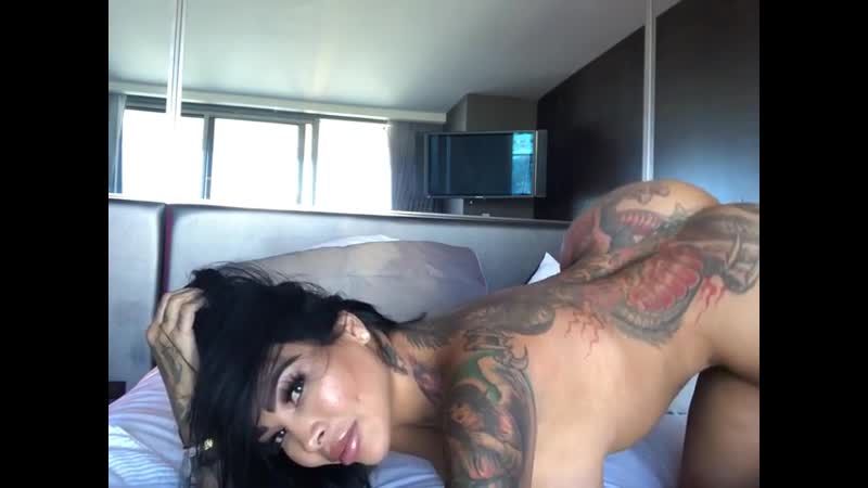 david keyes add brittanya razavi mastubating photo