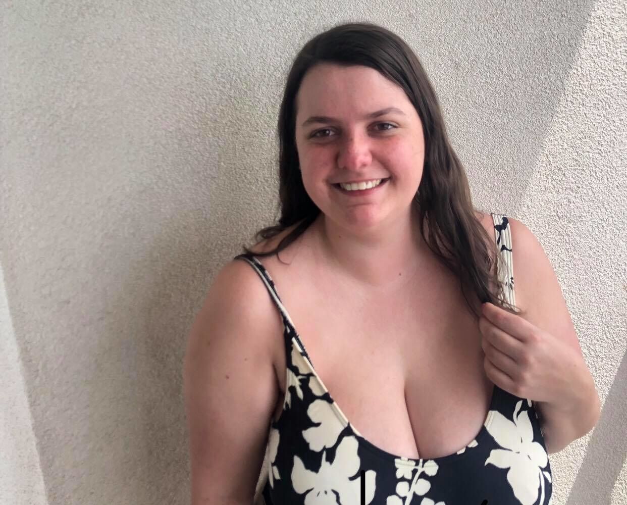 claire wight recommends massive chubby tits bill sering add Gender fluid porn photo