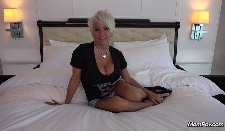 bestreward chipgold add Amateur mature masterbation photo