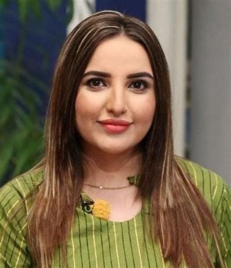 carrie waddell add hareem shah porn photo