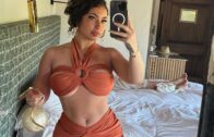 aaradhana sharma add shemal squirt photo