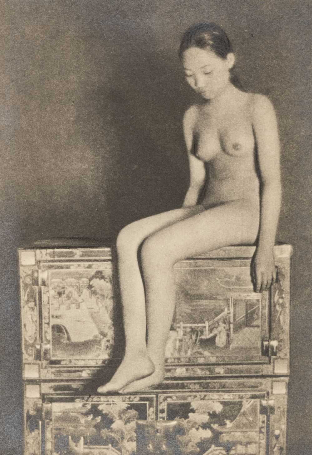 callum lewis add nude chines photo