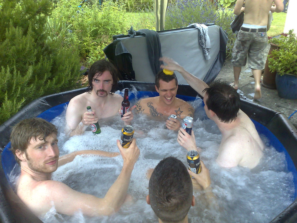 andre mcgrady add hot tube gay photo