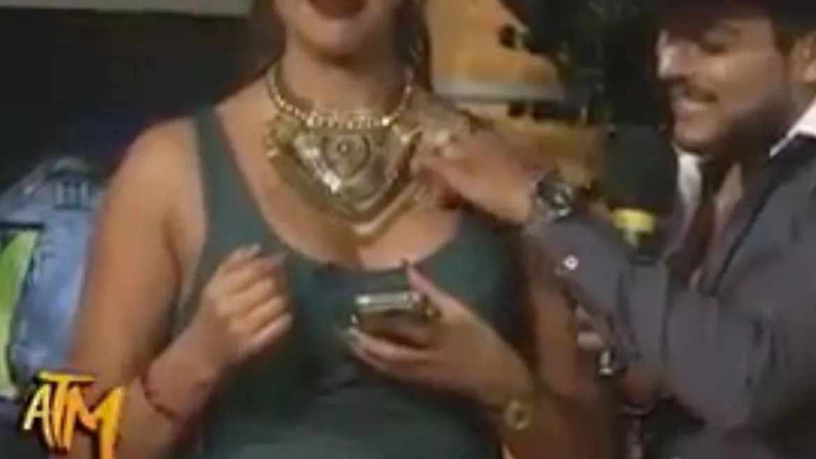 cameron schneider recommends Porn doppleganger aishath shimla add breast grope photo