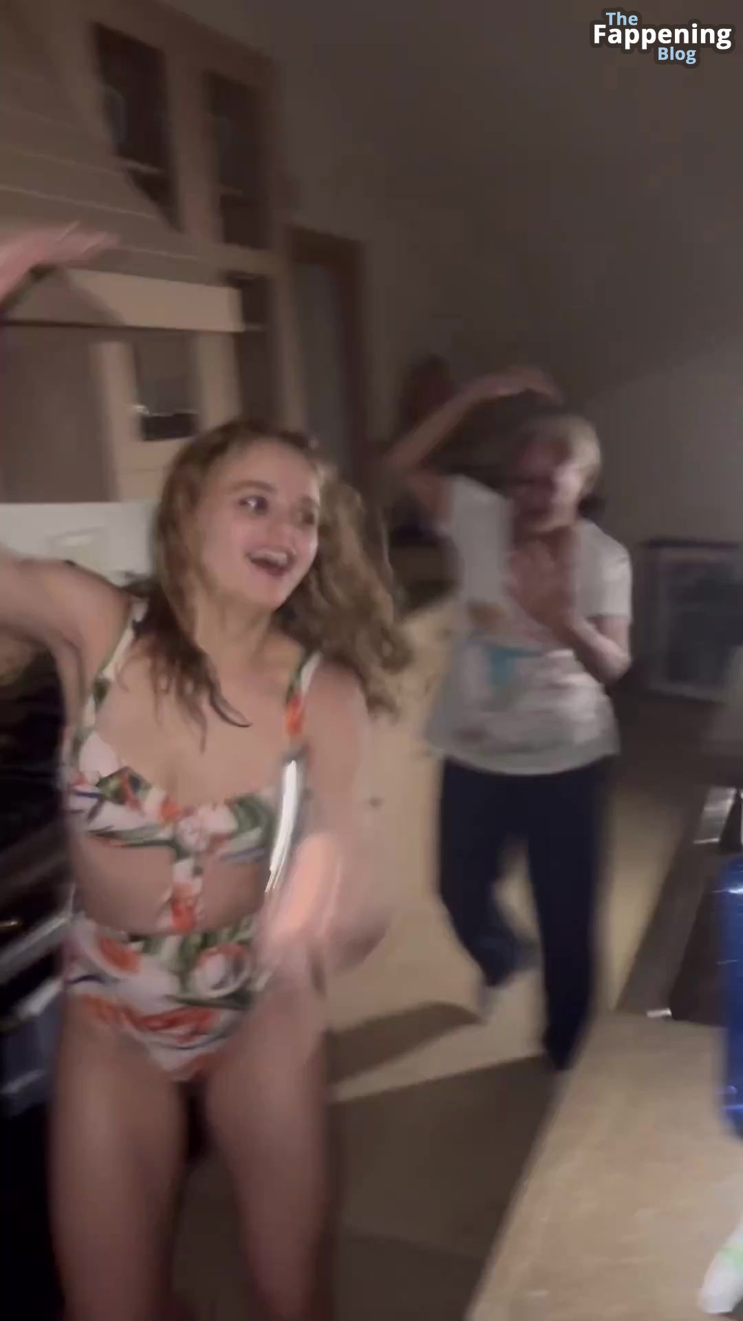 angel menjivar add joey king nude photo