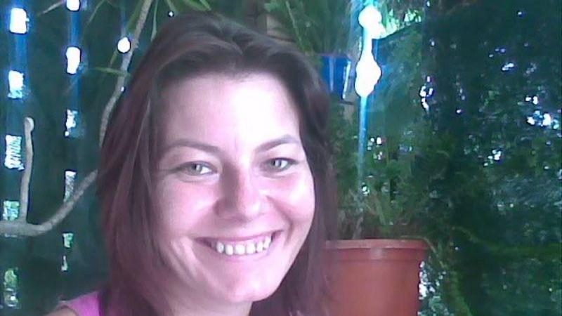 alice davison add leeana heart photo