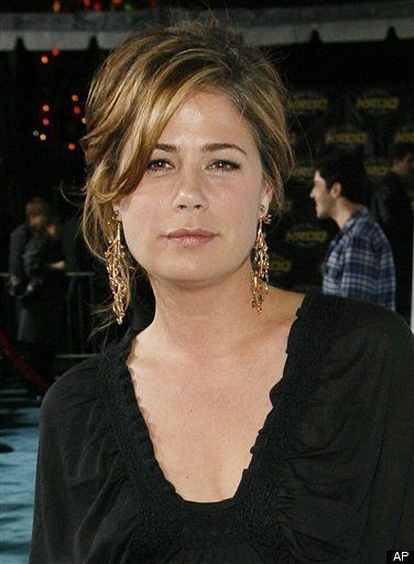 derek chapple add maura tierney hot photo