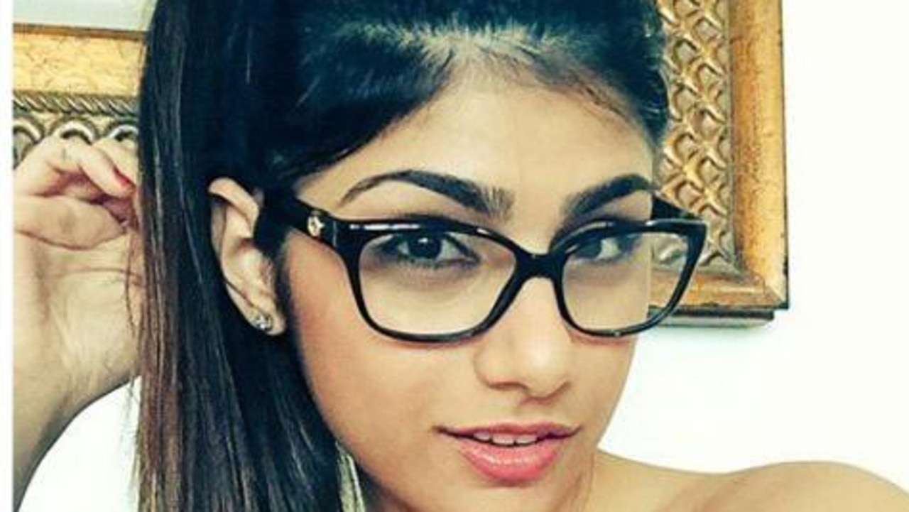 azel dela cruz add mia khalifa lewd photo