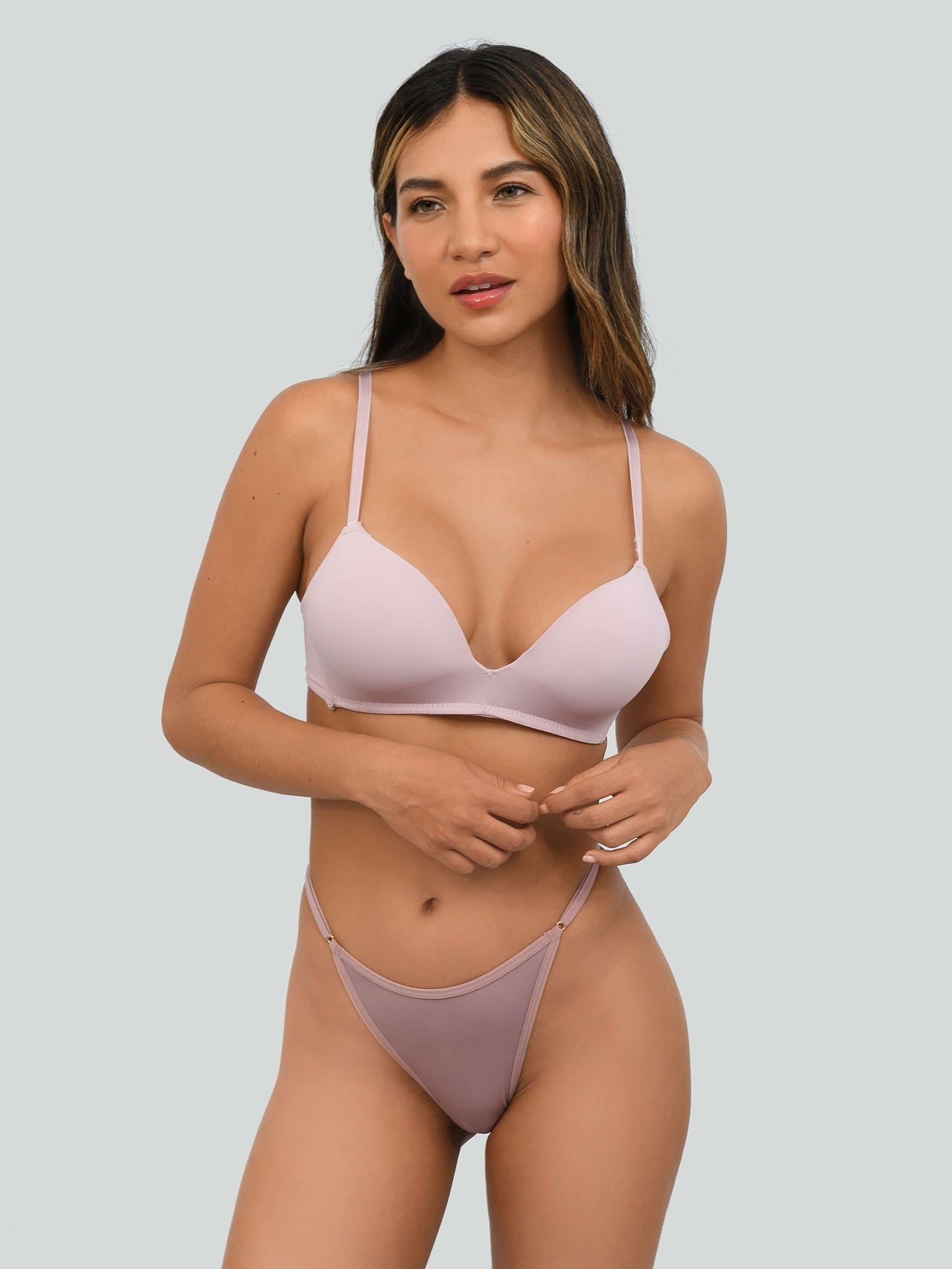 claudia toader add tanga rosa image