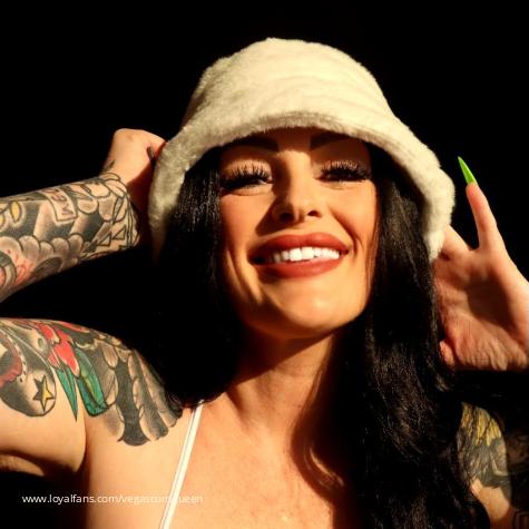 ashley arcos add vegas cumqueen photo